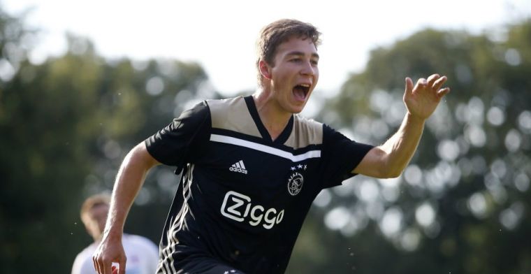 Ajax wint ook tweede oefenduel niet: remise dankzij prima gelijkmaker Eiting