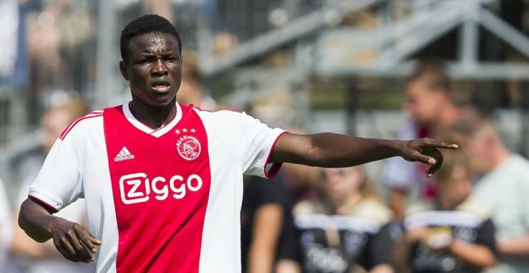 'Brute pech voor Ajax en zomeraankoop: mogelijk twee maanden uit roulatie'