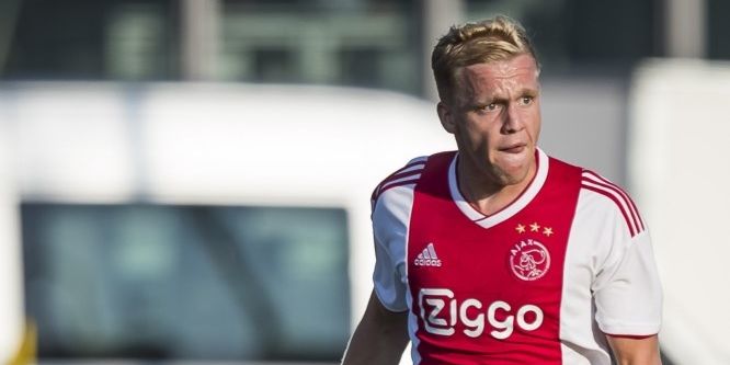Begeerde Ajacied hakt knoop door: Ik wil dit seizoen gewoon bij Ajax blijven