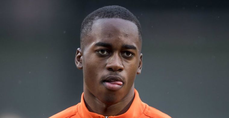 'Jongste speler van PSV-selectie' ziet kansen: 'Ik heb er de bouw voor'