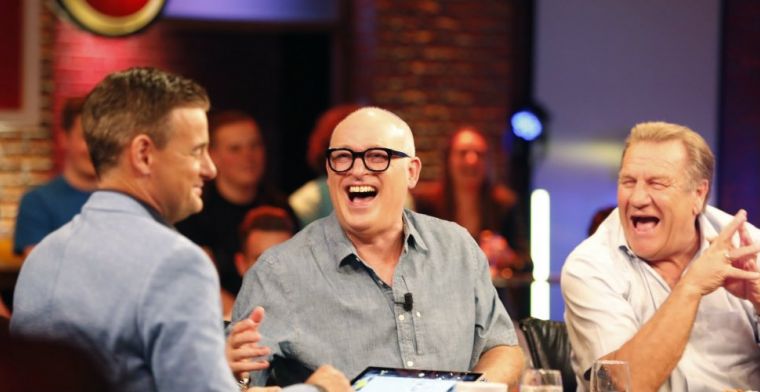 Van der Gijp vereffent rekening met blunderend RTL: 'Pleurden bijna van hun stoel'