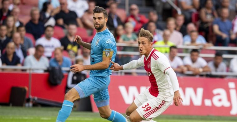 De Boer looft Ajax-debutant: 'Vergelijk hem met Kuyt, geweldig voor je team'