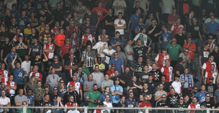 De supporters begonnen zich tijdens de wedstrijd tegen Feyenoord te keren