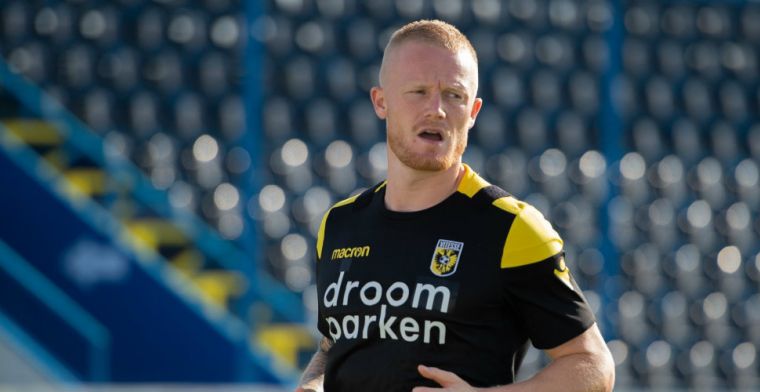 'Domper voor Vitesse: verdediger tot winterstop uitgeschakeld door gebroken enkel'