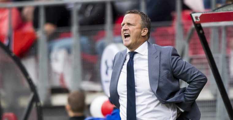 Van den Brom hoopt op transfers van AZ-duo: 'Mooi als ze nog een club vinden'