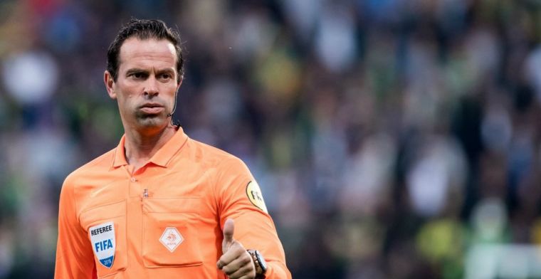 Nijhuis kreeg De Jong op de kast met penalty-grap: Je schiet hem er toch niet in