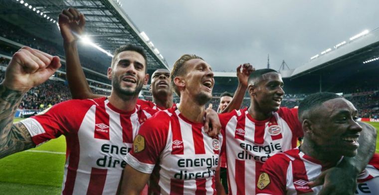 VP-community: 'PSV is nu al toe aan vakantie, Ajax staat voor januari bovenaan'