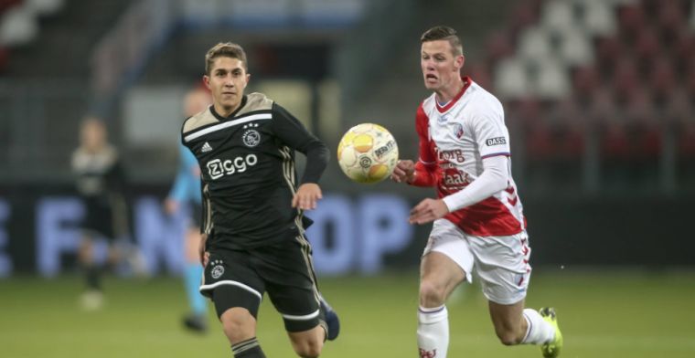 Jong Ajax verliest spektakelstuk in Utrecht: hattrick én gemiste penalty Venema