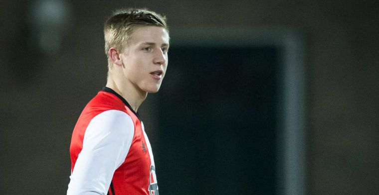 'Knoester overweegt aangifte te doen en contract in te leveren bij Feyenoord'