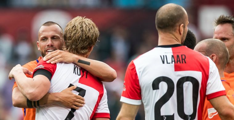 Kuyt verslaat Heitinga in mini-Klassieker, Ajax O17 neemt 'revanche'
