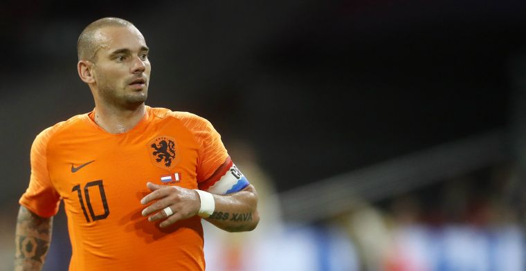 Sneijder haalt amateurs naar Qatar: 'Toen Wesley dat hoorde, vond-ie dit beter'