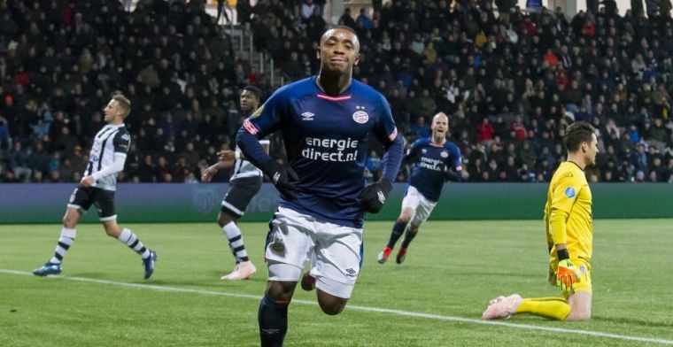 PSV wint met ruime cijfers in Almelo, Heracles eindigt de wedstrijd met negen man