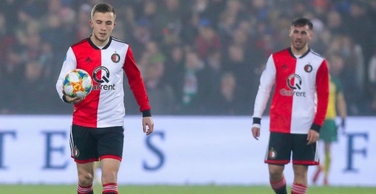 Feyenoord-supporters morren over Tapia: 'Alsof hij dat zelf wel bepaalde'