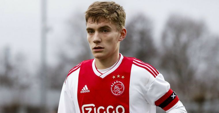 Jong Ajax-aanvoerder niet geselecteerd door Ten Hag: Ajax wil de lucht in