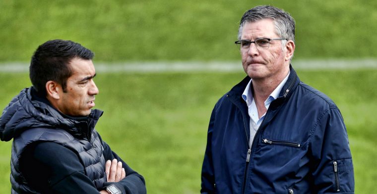 Discussieer mee: moet Feyenoord wél of niet afscheid nemen van Van Bronckhorst?