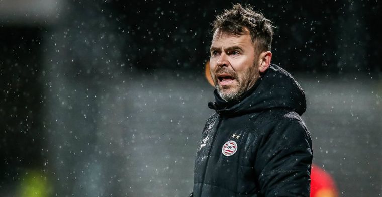 FC Utrecht verrast en herenigt Jong PSV-trainer met Van den Brom