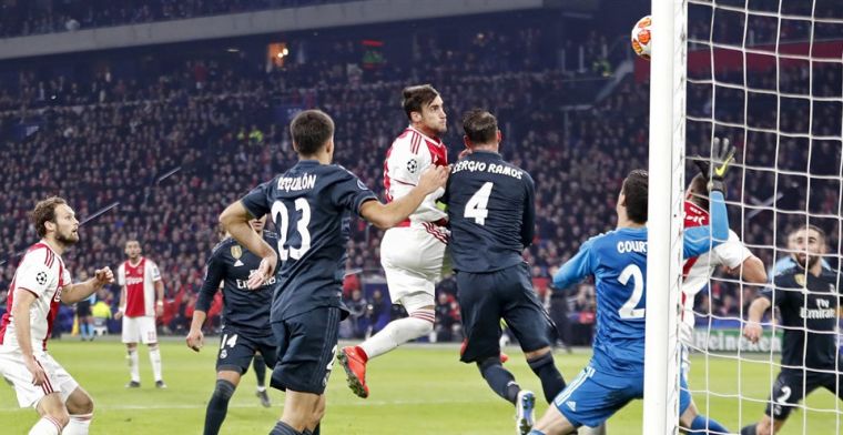 Courtois vindt afgekeurde Ajax-goal terecht: 'Tadic belemmerde mij'
