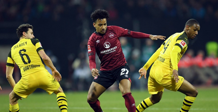Bayern München juicht na derde gelijkspel op rij van koploper Borussia Dortmund