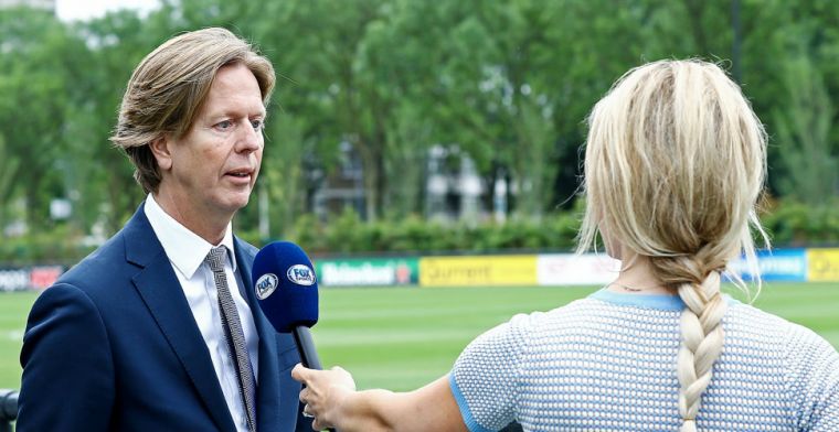 Groot nieuws van directeur De Jong: 'We zijn redelijk ver met een nieuwe trainer'