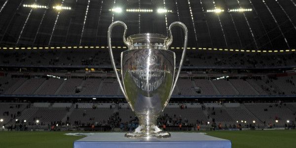 'UEFA praat over 'nieuwe' Champions League: promotie/degradatie en weekendduels'