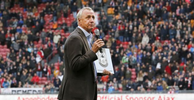 Voetbalwereld eert Johan Cruijff op sterfdag: 'Voor altijd onze inspiratie'