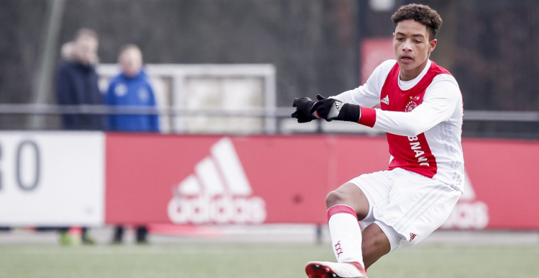 Ajax slaat transferslag en legt Rensch (16) vast tot de zomer van 2022