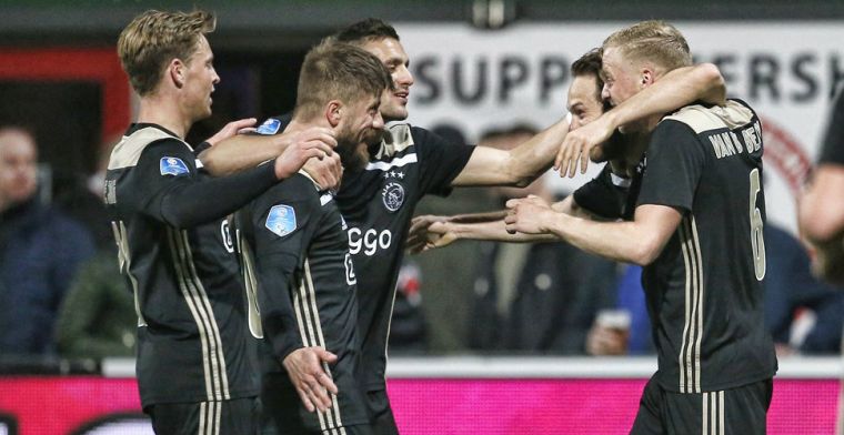 Schöne blij voor 'meneer' van Ajax: 'We hoeven niet extra op hem te letten'