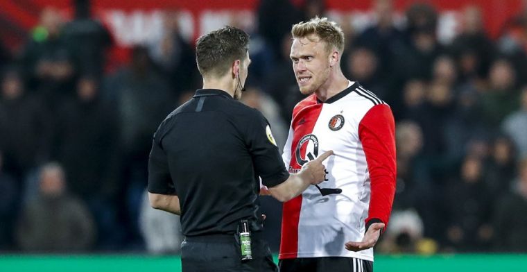 Feyenoord wint tumultueuze wedstrijd ondanks rode kaart voor Jörgensen