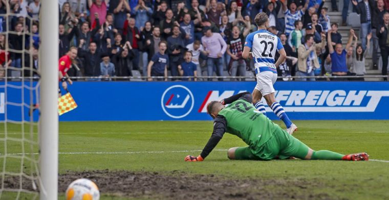 De Graafschap verslaat FC Emmen na fout Scherpen en grijpt laatste strohalm