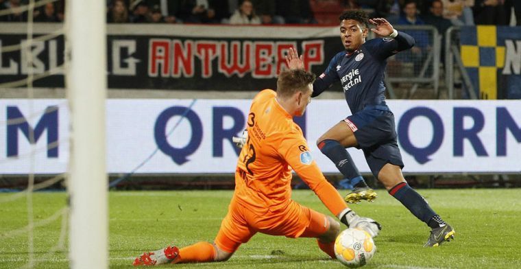 'Luxe voor Van Bommel: PSV heeft komend seizoen mogelijk vijf centrumspitsen'