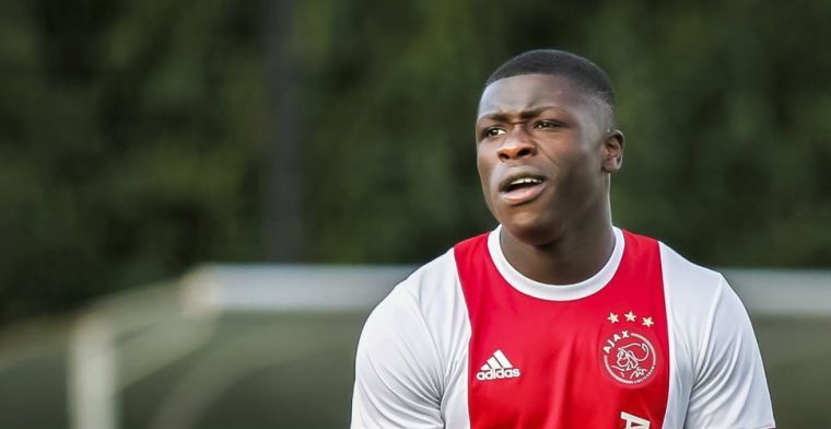 Ajax-toptalent slaat aanbiedingen af: 'Tijd voor een spits uit de eigen jeugd'