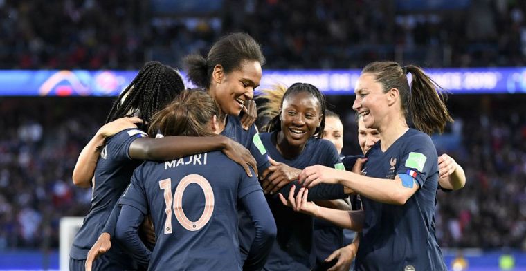 Frankrijk begint wervelend aan WK vrouwen en zet Zuid-Korea eenvoudig opzij