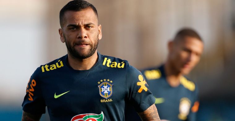 Alves staat na PSG-exit voor verrassende terugkeer