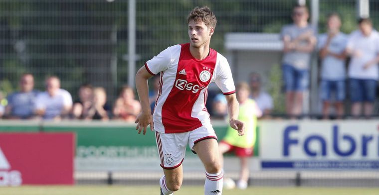 Ten Hag positief over Ajax-aankoop: 'Goede basis om bij Ajax centraal te spelen'