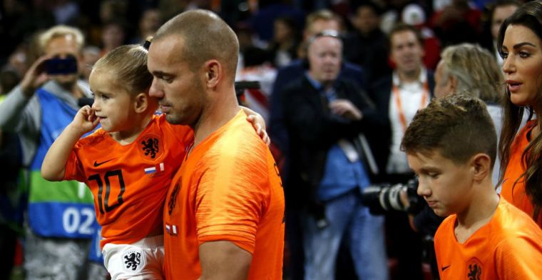 Commotie rond dronken Sneijder: 'Hij ontkent het, dat maakt ons nu wel boos'