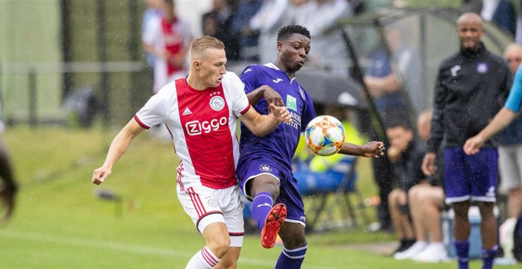 Contractnieuws uit Amsterdam: Ajax verlengt met jonge verdediger