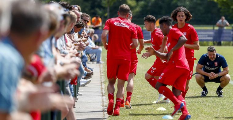 'Vijfde versterking: FC Twente verwacht nieuwe linksback donderdag in De Lutte'