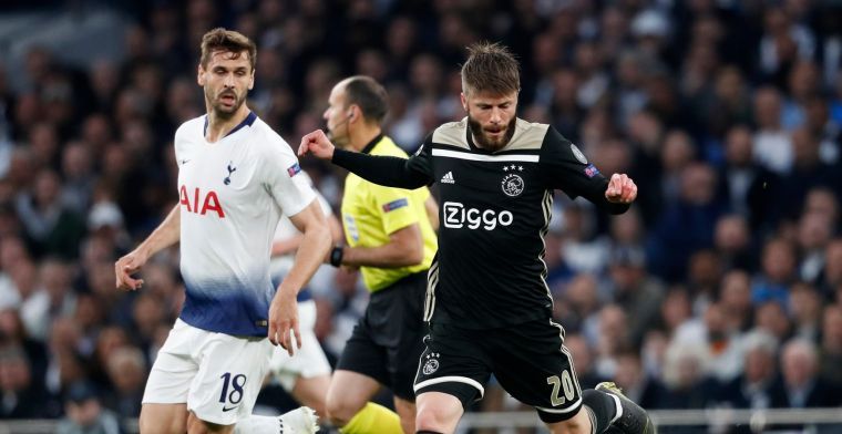 Schöne maakt doelpunt van het jaar voor Ajax: 'Mooi en bijzonder doelpunt'