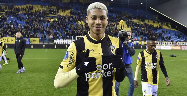 AZ pikt aanvaller (18) op na transfervrij Vitesse-vertrek: Lekker in de buurt 