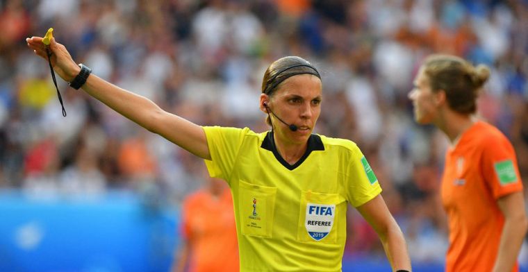 Historisch: Europese Supercup voor het eerst gefloten door een vrouw