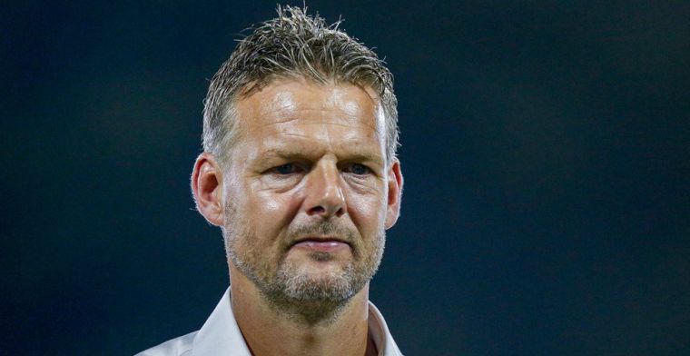 Jong PSV afgeroomd, zes spelers op de bank: Die moeten heel snel heel hard leren