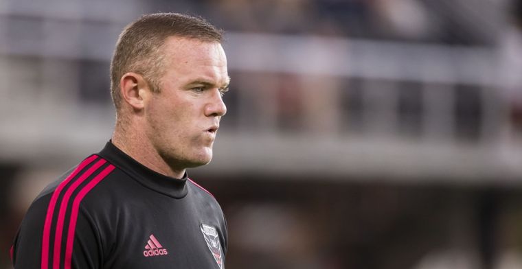 Woedende Rooney opent de aanval op The Sun: 'De vrouw vroeg om een handtekening'