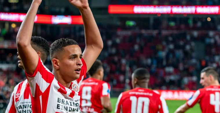Amrabat adviseert 'potentiële wereldtopper' van PSV: 'Ik zou niet te lang wachten'