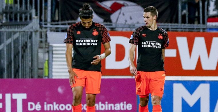 Van der Vaart en Janssen kritisch op 'slenterende' PSV'er: 'Hij doet maar wat'