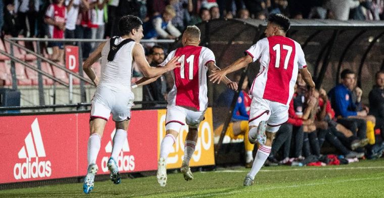 Ajax-aanwinst (19) was 'een beetje zenuwachtig': 'Wist niet wat ik kon verwachten'