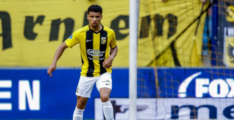 Mooie toekomst voor Obispo: 'Potentie basisspeler te worden bij PSV'