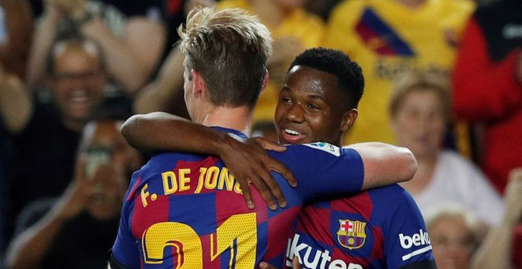 De Jong maakt buiging bij Barça: 'Buitengewone voetballer met grote toekomst'