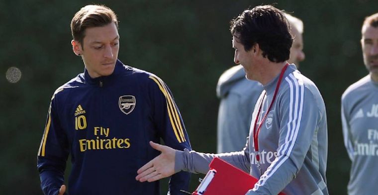 Huwelijk tussen Arsenal en Özil lijkt voorbij: 'Anderen verdienen het meer'