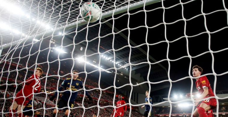 Krankzinnig basisdebuut voor Van den Berg: tien goals, Liverpool wint penaltyreeks