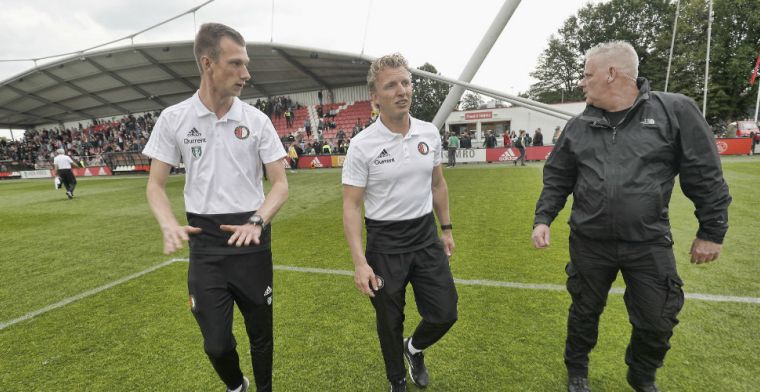 Chaos compleet bij Feyenoord: 'Kuyt kan nooit een goede trainer worden'
